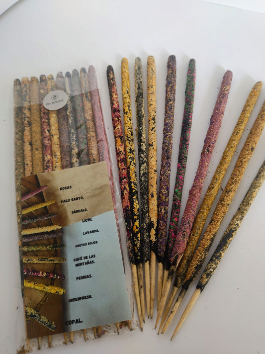Paquete de inciensos artesanales.